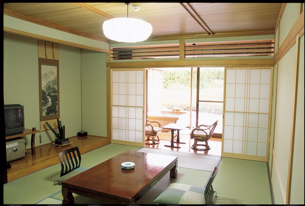 Oyado Sansui Hotel Achi Bagian luar foto